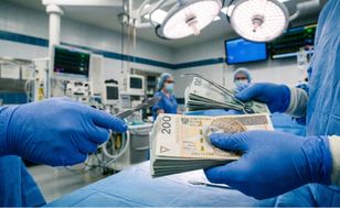 Ortopedzi zarabiali prawie 8 tys. zł na godzinę z NFZ w prywatnej klinice