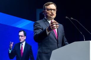 Zbigniew Ziobro na Węgrzech. Wiadomo, co sądzą o tym Polacy