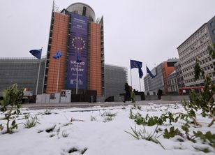 Przeszukanie biur KE przez belgijską policję. Sprzedaż nieruchomości pod lupą