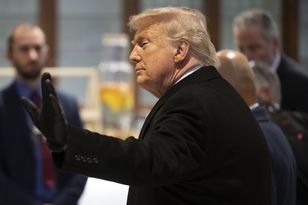 "Chiny pożrą ją żywcem". Trump grozi Kanadzie 100-proc. cłami