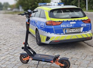 Mława: 16-latka pijana na hulajnodze z pasażerką trafi przed sąd dla nieletnich