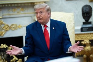 Trump grozi uderzeniem w irańskie obiekty nuklearne i zapasy uranu