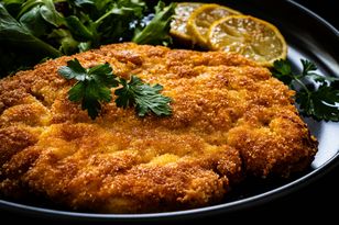 Na obiad robię kotlety schabowe po kaszubsku. Mała zmiana w panierce, a duża różnica w smaku