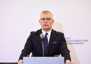 Generał chwalił SAFE. Cenckiewicz krytykuje rząd