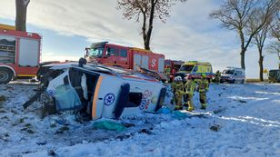 Tragiczny wypadek karetki. Jest kolejna ofiara