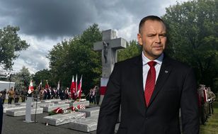 Nawrocki uczcił ofiary Wołynia w Radrużu, cytując Zbigniewa Herberta