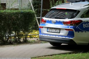 Brutalny atak we Wrocławiu. Kopnął 90-latkę w twarz