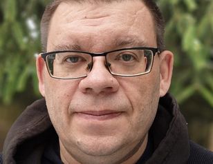 "Holistic News" z drugim redaktorem naczelnym. To były rzecznik resortu kultury