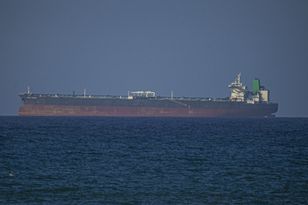 Próbował przełamać amerykańską blokadę. USA uderzyły w statek