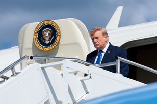 Trwają przygotowania do ataku? Media: Trump rozważa uderzenie na Iran