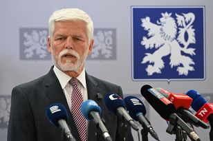 Two months for Ukraine. Czech President alerts on Putin's plans