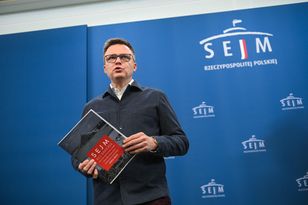 Hołownia wyjechał do USA. Przesłuchania na razie nie będzie