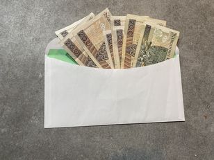 Znalazł pieniądze na parkingu. Będzie surowa kara za przywłaszczenie