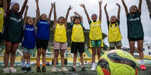 Unicef Polska w kampanii "Podaj dalej" apeluje o wsparcie dzieci