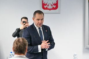 Zaapelował do Trzaskowskiego. Poprosił, żeby nie krzyczał na młodzież