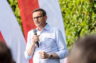 SMS-y od rzecznika PiS podczas grilla Morawieckiego