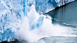 Setki trzęsień lodowych. Wykryto je na lodowcu "zagłady" na Antarktydzie