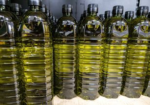 Extra Virgin Olive Oil: More Nutrients and Better Flavour than Regular Olive Oil