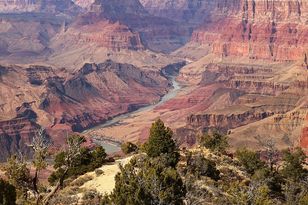 Flash flood at Grand Canyon kills 1, leaves about 15 missing