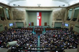 Nowelizacja Karty Nauczyciela. Zmiany w wynagrodzeniach za godziny ponadwymiarowe