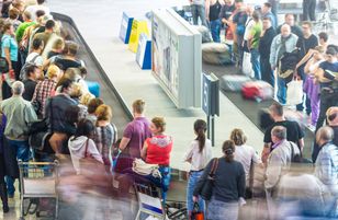 Przestępcy w Kanadzie chowali narkotyki w bagażach nieświadomych pasażerów