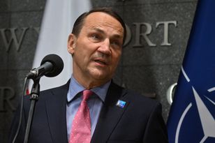 Sikorski cytuje Jana Pawła II o "oczyszczeniu pamięci historycznej" z Ukrainą