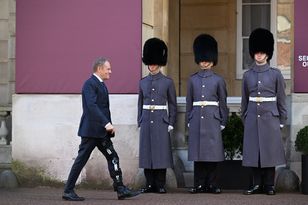 Macron, Scholz i Tusk. Rozpoczyna się szczyt w Londynie