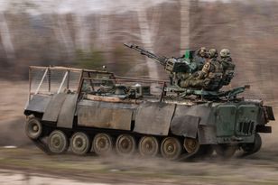 Zełenski ostrzega: Rosja szykuje się do ofensywy