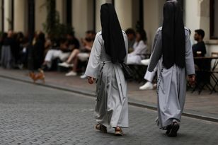 Wola przełożonych jest wolą Boga". Mówi o traumie po zakonie