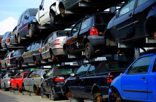 Nowe źródło zarobku dla handlarzy autami. Padł rekord