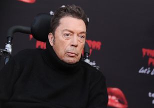 Nie żyje Tim Curry. Aktor miał 80 lat. W ostatnich latach poruszał się na wózku