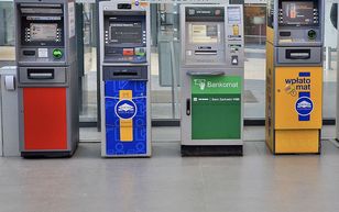 Policja ostrzega. Mężczyzna z powiatu lwóweckiego ofiarą oszustwa