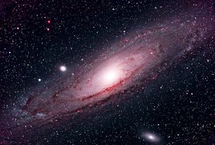 Andromeda galaxy has been forming fewer stars for 500 million years, Hubble finds
