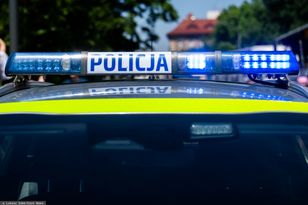 12-latek dzwonił na losowe numery. Zaalarmowano policję
