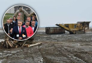 Tu padały obietnice rządzących dziś polityków. Z domu nie została nawet jedna cegła
