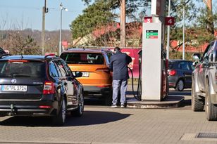 Polacy obawiają się wzrostu cen paliw. Mamy najnowszy sondaż