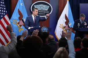 Spytał o jeden rodzaj broni. Hegseth podał krótką odpowiedź