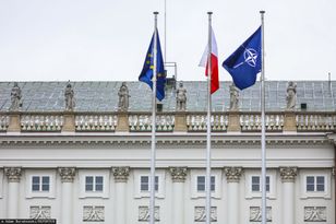 Latali dronami koło Pałacu Prezydenckiego i BBN. Usłyszeli zarzuty