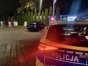 Nocny pościg w Łodzi. Kierowca uciekł z miejsca zdarzenia