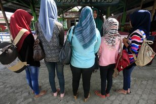 Radykalny krok Austrii. Nowy zakaz uderza w muzułmańskie uczennice