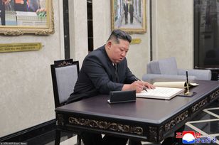 Kim Dzong Un zbiera młodych Koreańczyków. W tle wojna Putina