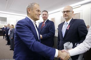 "Prawa ręka" kandydatem na sędziego TK. Tusk mówi wprost