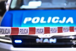 Miał zabić ojca, potem zaatakował policjantów. 20-latek z zarzutami