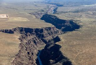 Pęknięcie rozdziela Amerykę. Długie jak droga z Warszawy do Brukseli