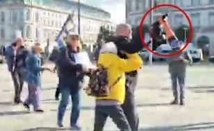 Macierewicz o incydencie na miesięcznicy. "Nie chodzę z żadnymi pistoletami"