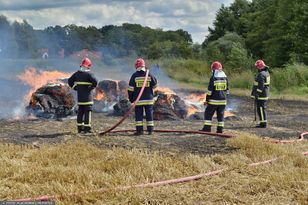 Plaga pożarów w czasie żniw. Apel strażaków do rolników
