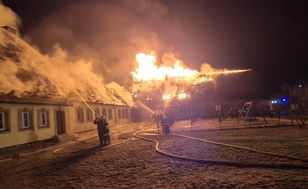 Pożar w Szkotowie. Szkoła stanęła w płomieniach