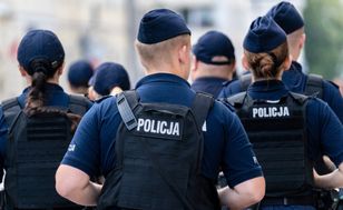 Potrącił policjantkę i uciekł do lasu. Trwa obława