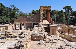 Pałac w Knossos: labirynt Minotaura, czyli największa tajemnica Krety