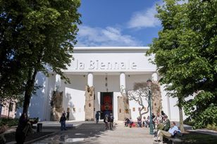 UE może zablokować finansowanie Biennale w Wenecji za zaproszenie Rosji